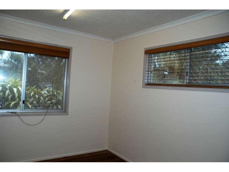 15 Iando Street, Coombabah QLD 4216