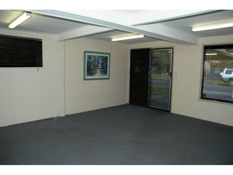 15 Iando Street, Coombabah QLD 4216