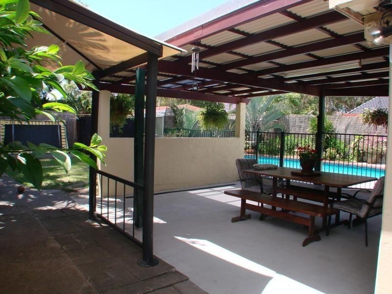 15 Iando Street, Coombabah QLD 4216