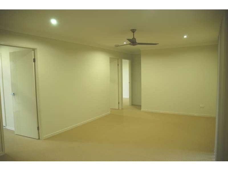 21 Vista Circuit, Bahrs Scrub QLD 4207