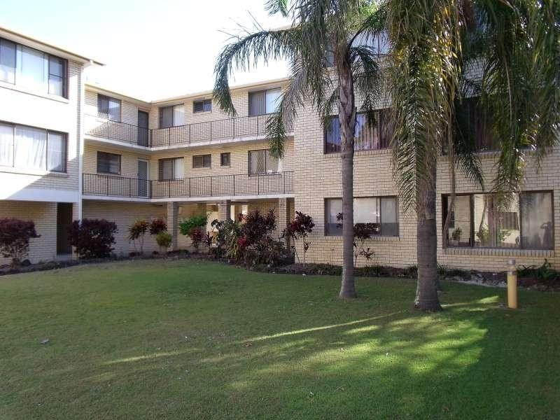 1/115 Frank Street, Labrador QLD 4215