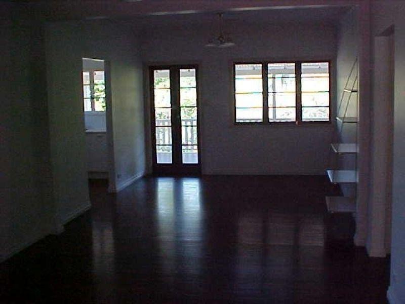 4 Glasgow Street, Ashgrove QLD 4060