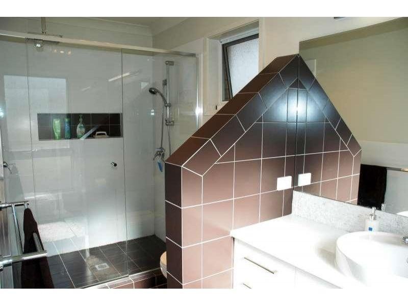 5 Bambarra Street, Southport QLD 4215