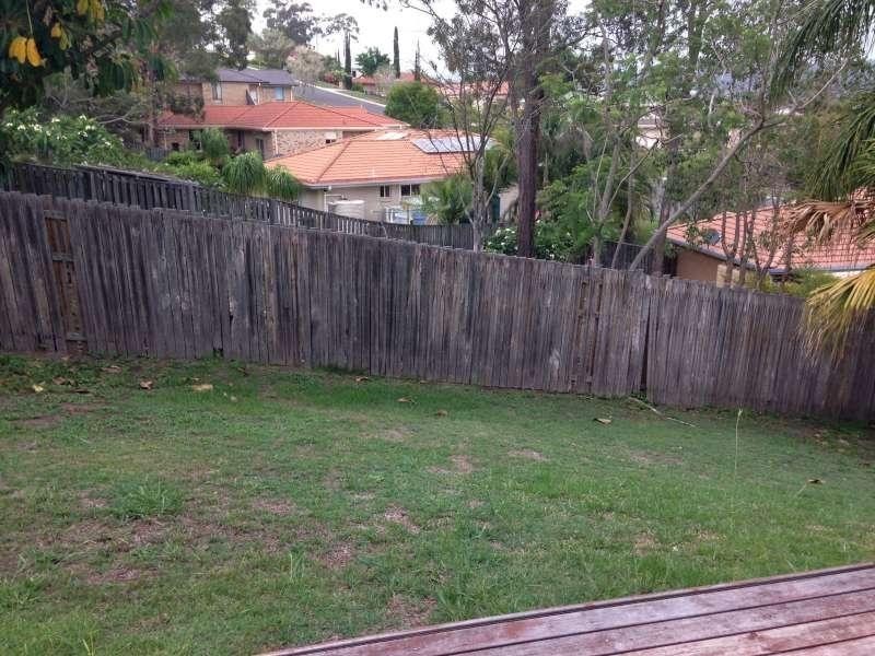 6 Pinehill Drive, Oxenford QLD 4210