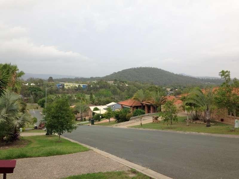 6 Pinehill Drive, Oxenford QLD 4210