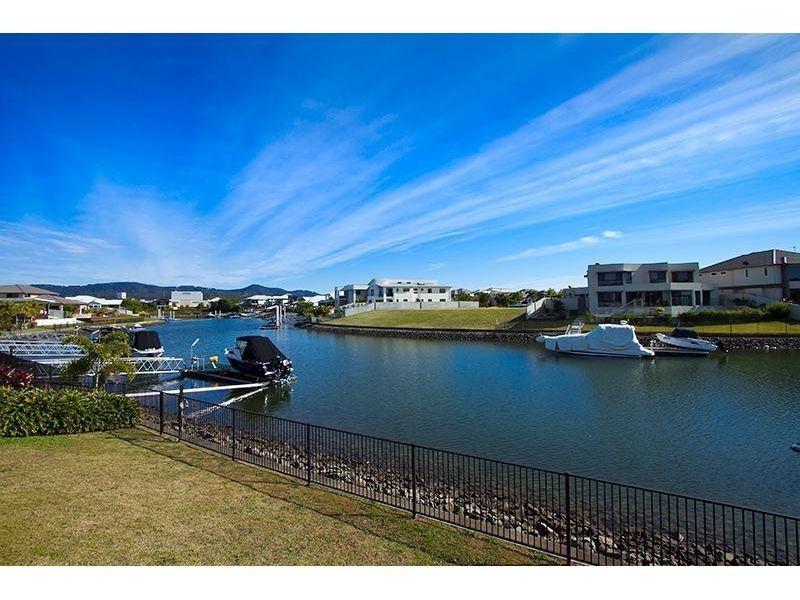 17 Southaven Drive, Helensvale QLD 4212