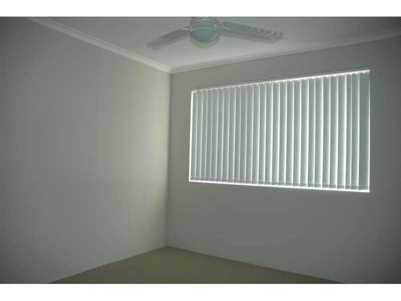 6/15 Huth Street, Labrador QLD 4215