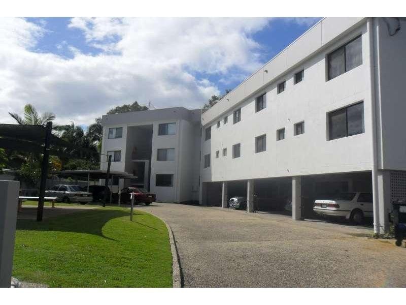 6/15 Huth Street, Labrador QLD 4215