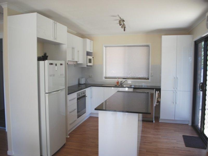 62 Alison Road, Carrara QLD 4211