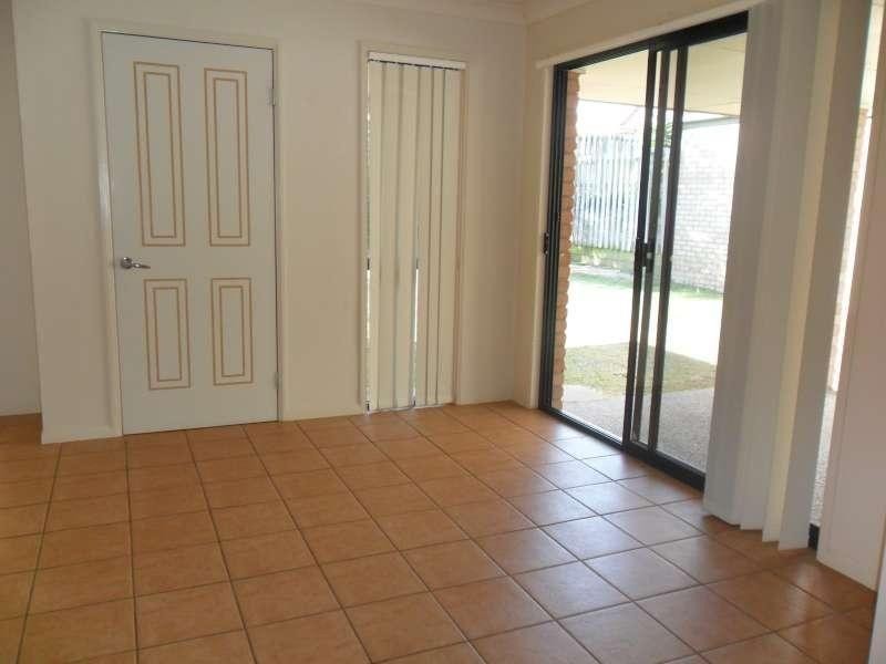 17 Meadowbank Drive, Upper Coomera QLD 4209