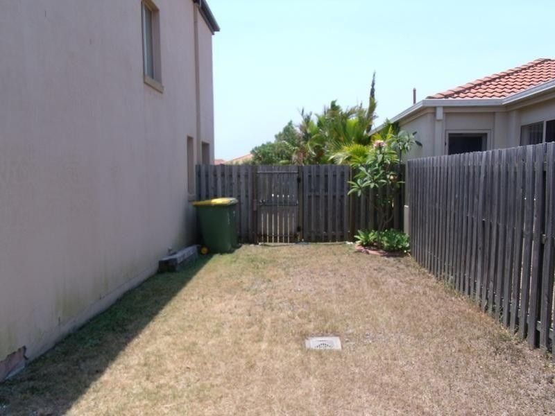 41 Marble Arch Place, Arundel QLD 4214