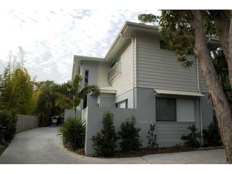 2/85 Whiting Street, Labrador QLD 4215