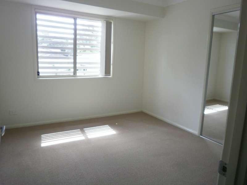 8/32-34 Margaret Street, Southport QLD 4215