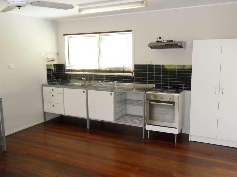 29 Boronia Drive, Southport QLD 4215