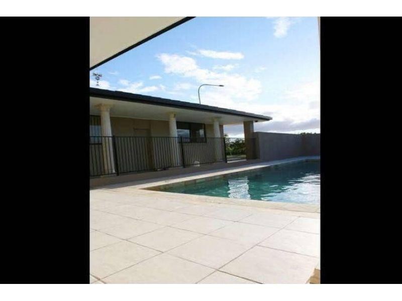 182 Rio Vista Boulevard, Broadbeach Waters QLD 4218