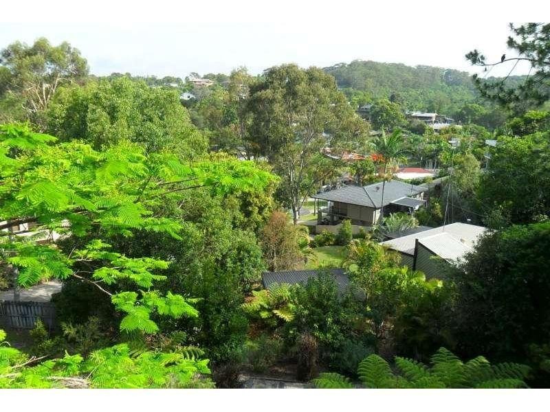 27 Bob Barnard Drive, Tugun QLD 4224