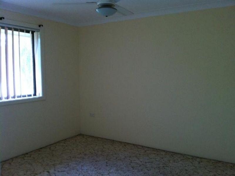 3 Sara Street, Ashmore QLD 4214