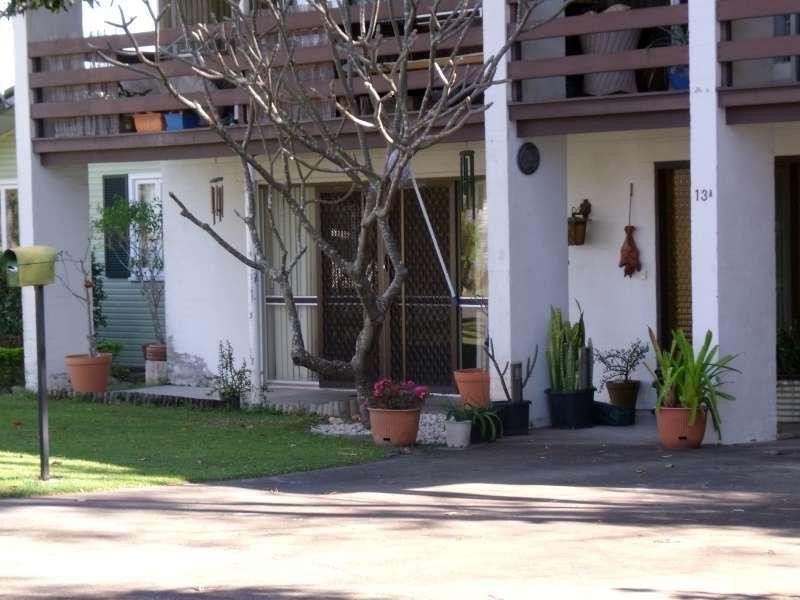 2/13a Maxwell Brown Drive, Southport QLD 4215