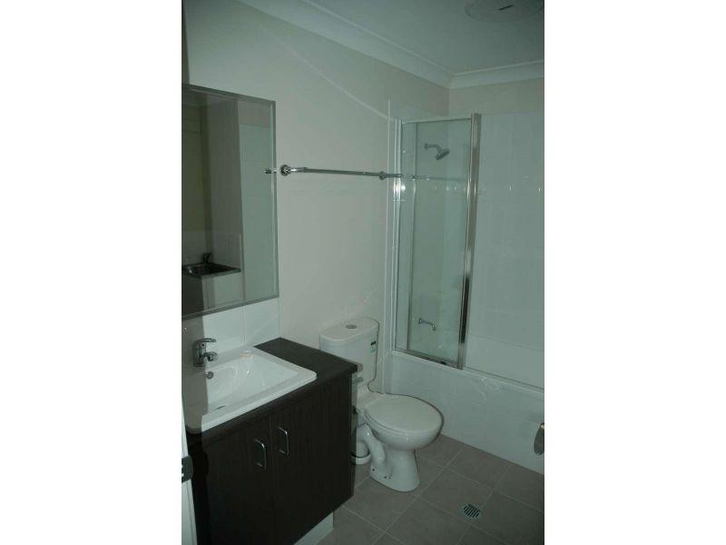 1/24 Ramu Street, Eagleby QLD 4207