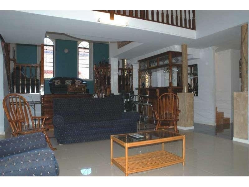 1 Chichester Drive, Arundel QLD 4214