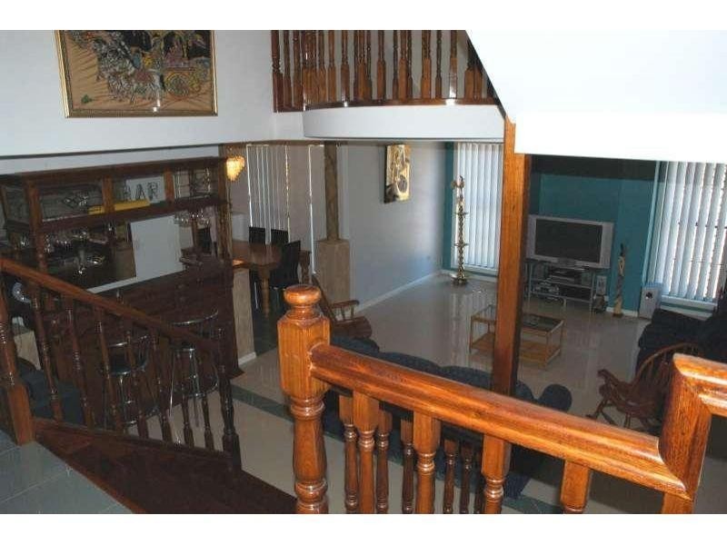 1 Chichester Drive, Arundel QLD 4214