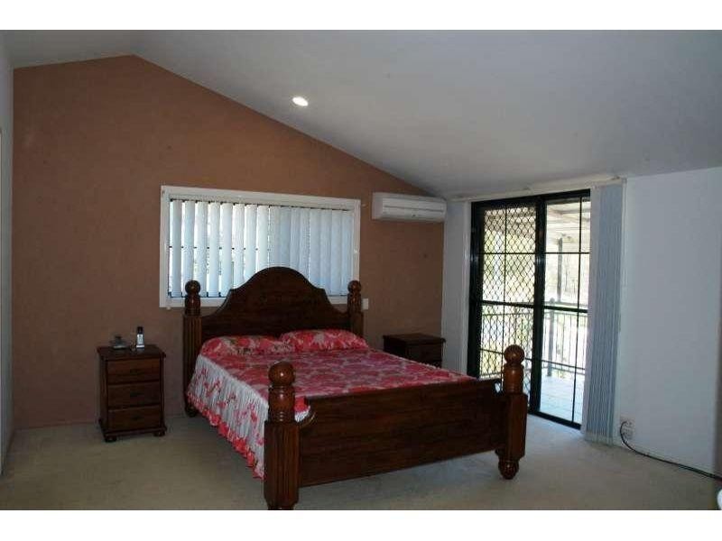 1 Chichester Drive, Arundel QLD 4214