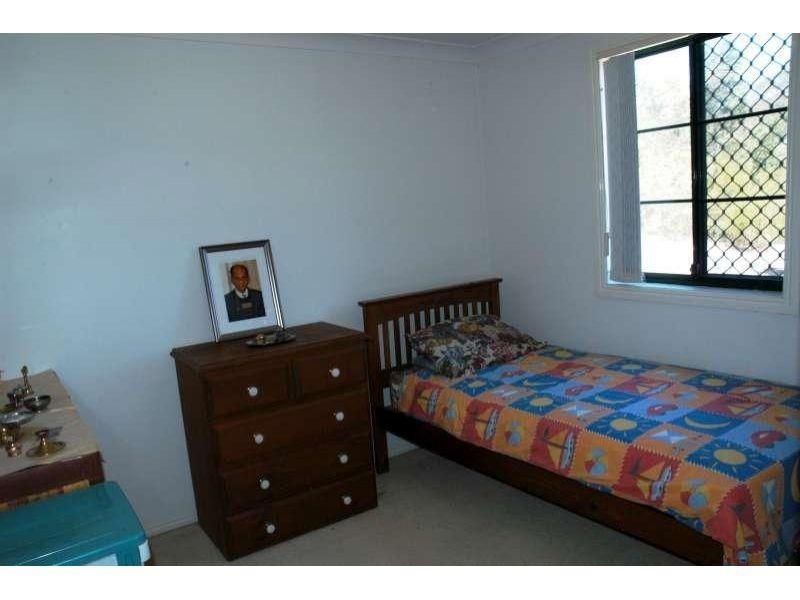 1 Chichester Drive, Arundel QLD 4214