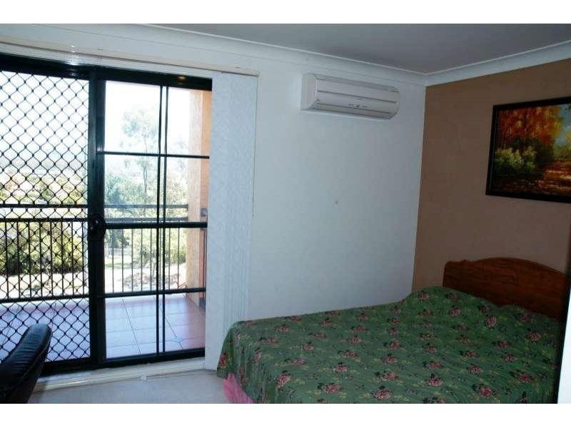 1 Chichester Drive, Arundel QLD 4214