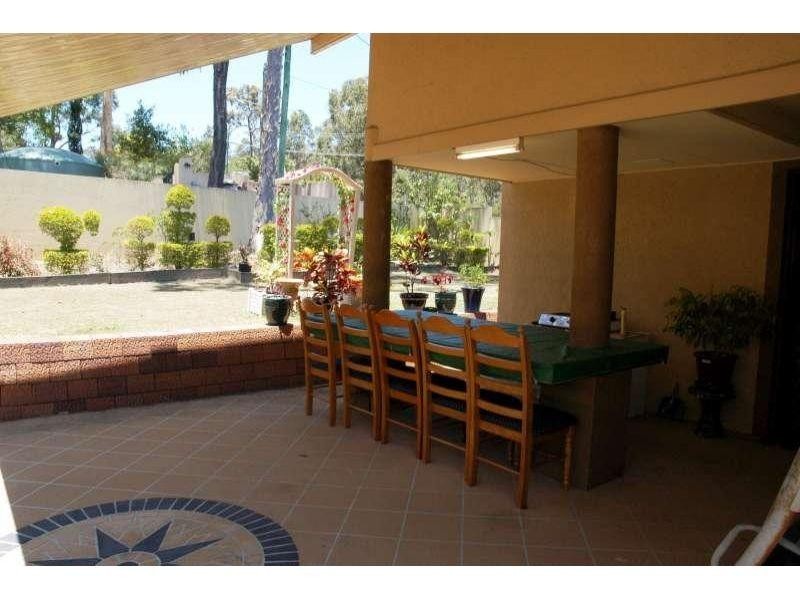 1 Chichester Drive, Arundel QLD 4214