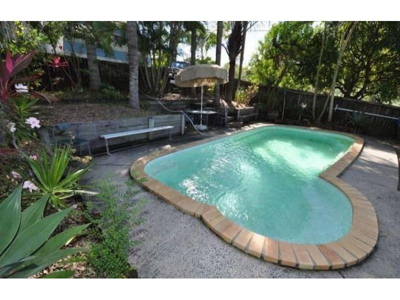 172 Heeb Street, Benowa QLD 4217