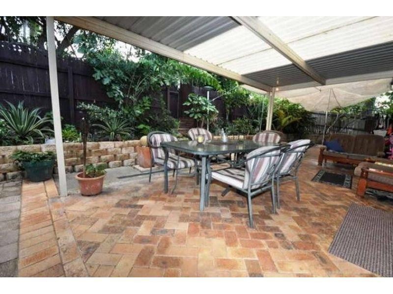 172 Heeb Street, Benowa QLD 4217