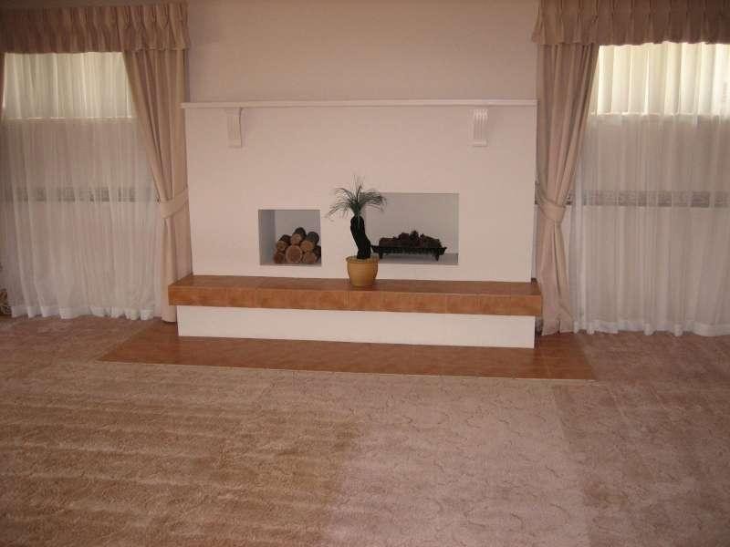 37 Poinciana Boulevard, Broadbeach Waters QLD 4218