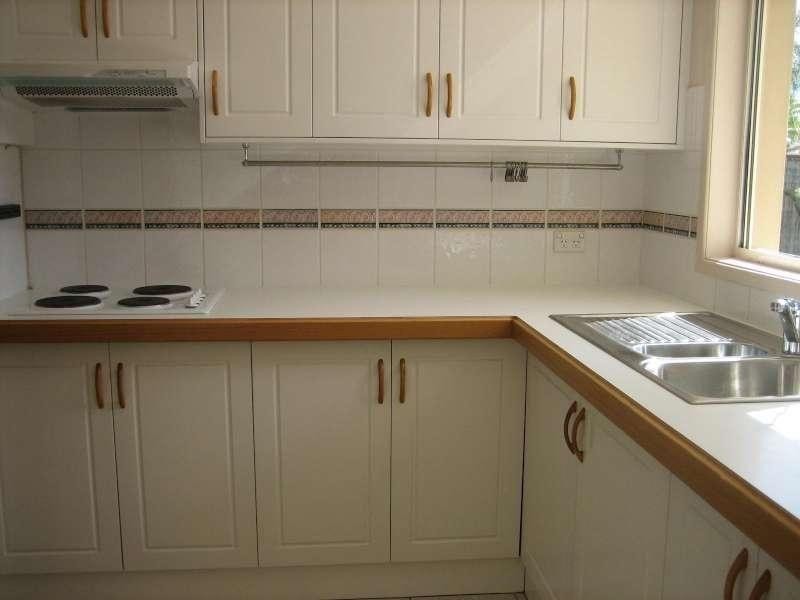 37 Poinciana Boulevard, Broadbeach Waters QLD 4218