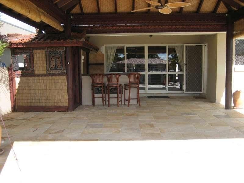 37 Poinciana Boulevard, Broadbeach Waters QLD 4218