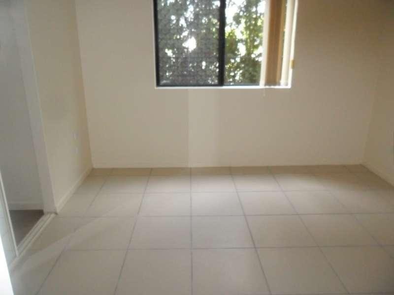 1/3 Tate Street, Southport QLD 4215