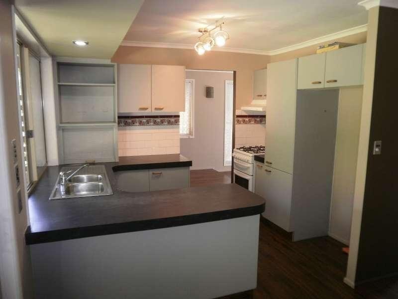 18 Goodman Close, Highland Park QLD 4211