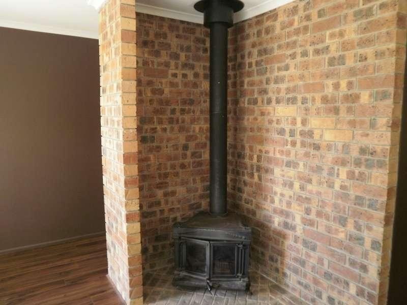 18 Goodman Close, Highland Park QLD 4211