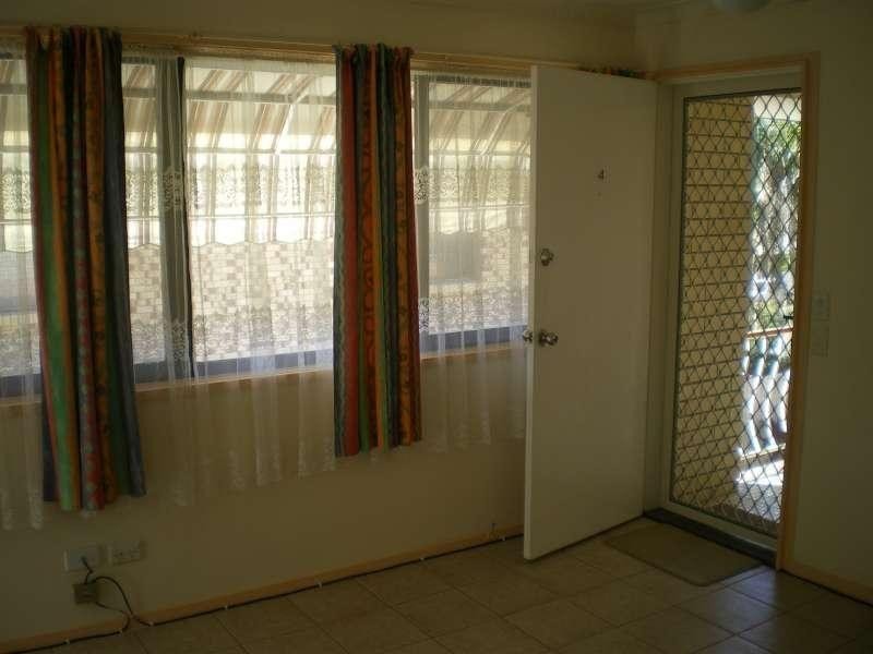 4/10 Lather Street, Southport QLD 4215