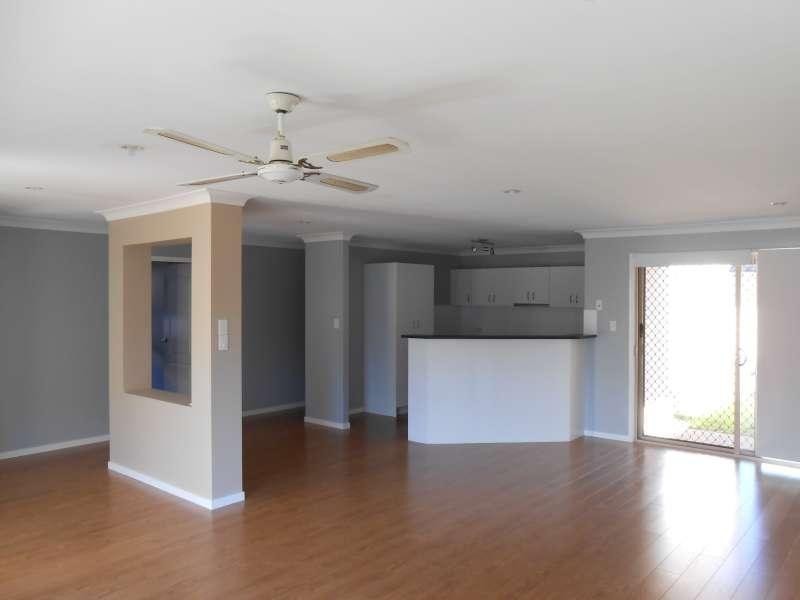 144 Christina Ryan Way, Arundel QLD 4214