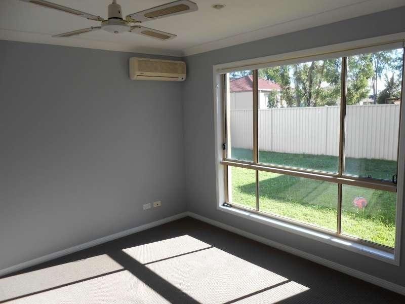 144 Christina Ryan Way, Arundel QLD 4214