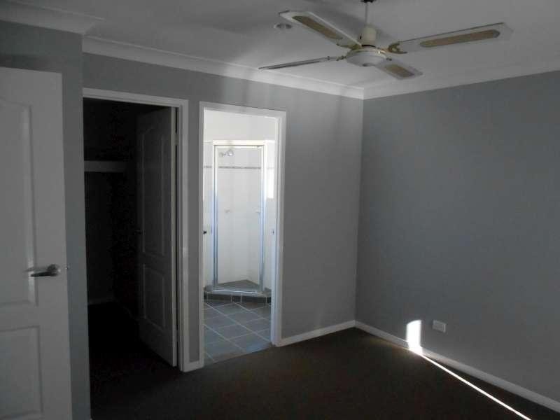 144 Christina Ryan Way, Arundel QLD 4214