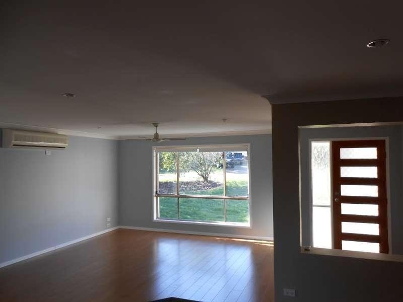 144 Christina Ryan Way, Arundel QLD 4214