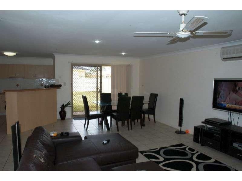 144 Christina Ryan Way, Arundel QLD 4214