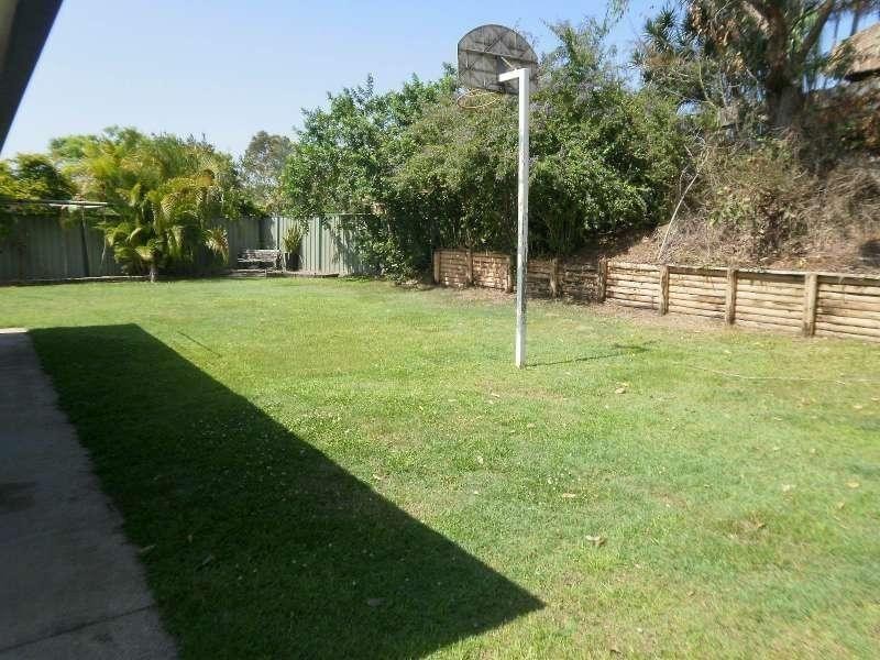 8 Clutha Court, Highland Park QLD 4211