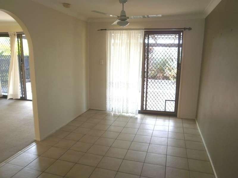 8 Clutha Court, Highland Park QLD 4211