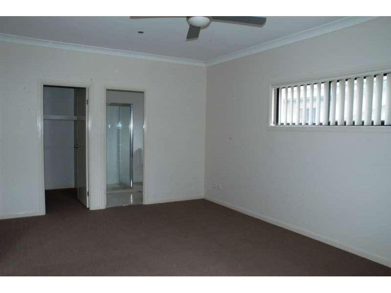 10 Hetchy Street, Upper Coomera QLD 4209