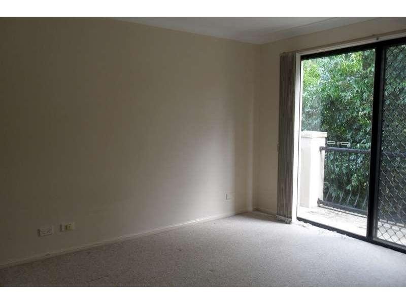 16/37 Harley Street, Labrador QLD 4215