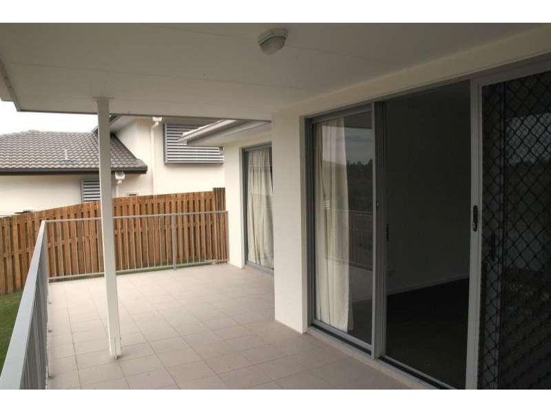 24/111 McAuley Parade, Pacific Pines QLD 4211