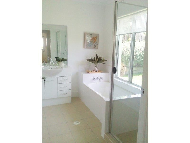 13 Conestoga Way, Upper Coomera QLD 4209