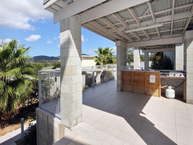 2/1 Hinterland Drive, Mudgeeraba QLD 4213